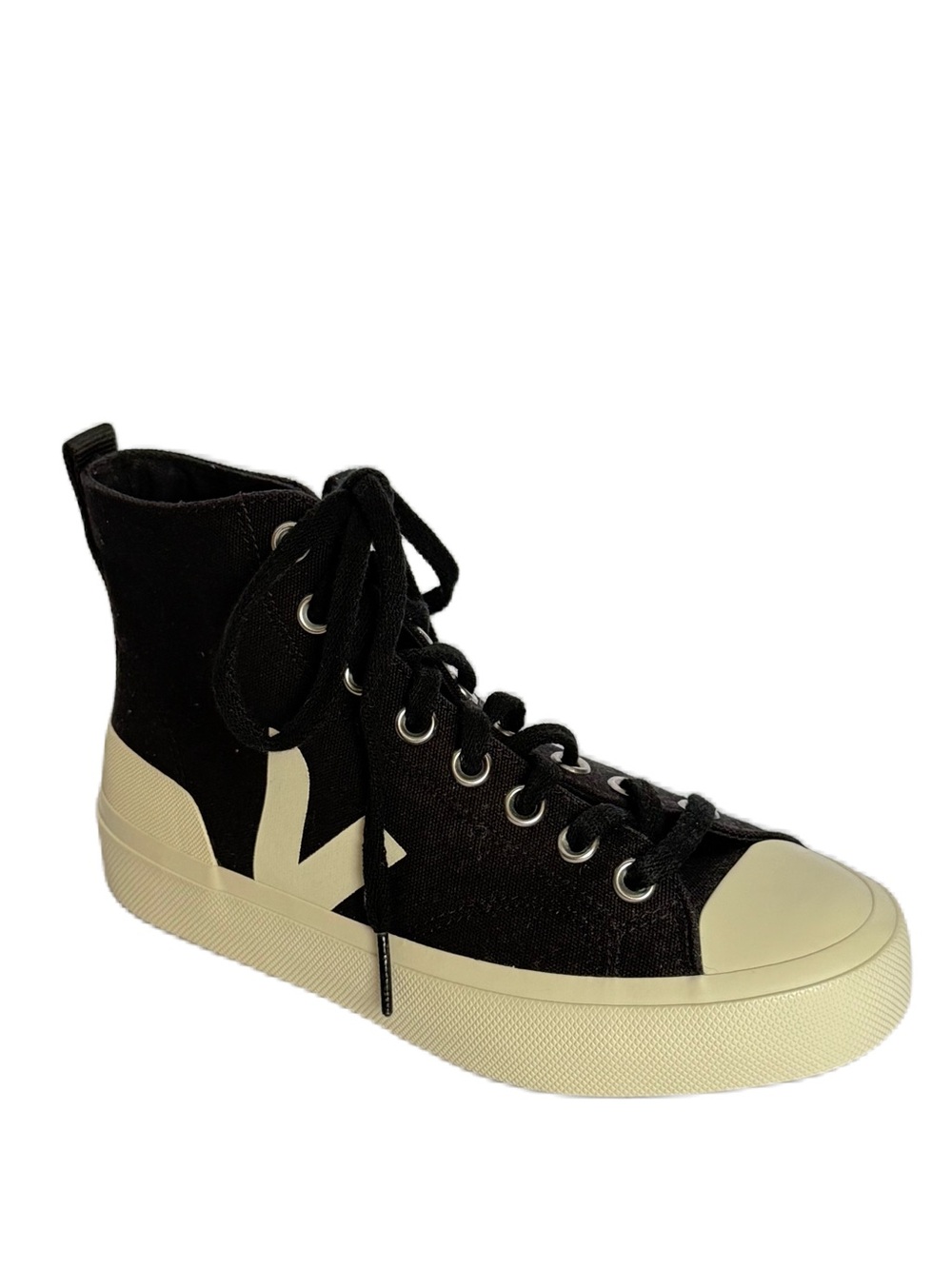 VEJA Wata II Canvas Black Pierre Women’s High Top Sneakers NWB